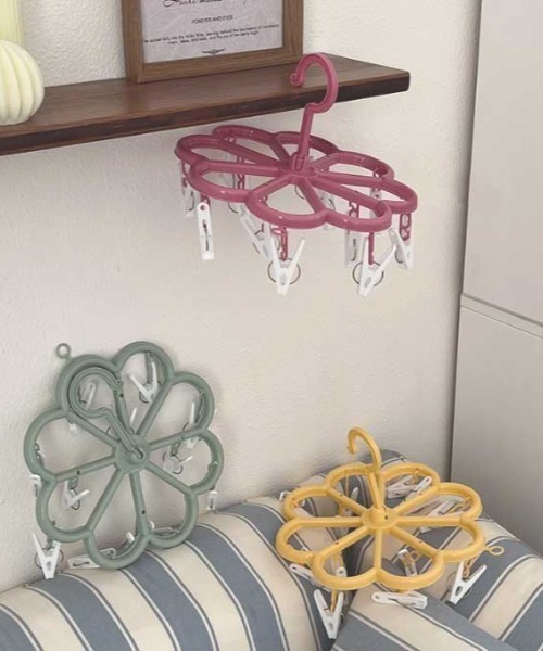 Made in I（メイドインアイ）の「flower pinch hanger（ランドリーグッズ・レディース・イエロー/ピンク/グリーン/ホワイト・FREE）」の6枚目の写真