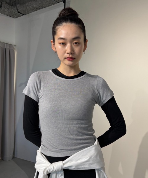 FUULLY STUDIO（フーリィーステューディオ）の「シアーロングスリーブTEE（Tシャツ/カットソー・レディース・オフホワイト/ブラック/ネイビー/ベージュ・FREE）」の22枚目の写真