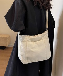外ポケット スクエアショルダーバッグ