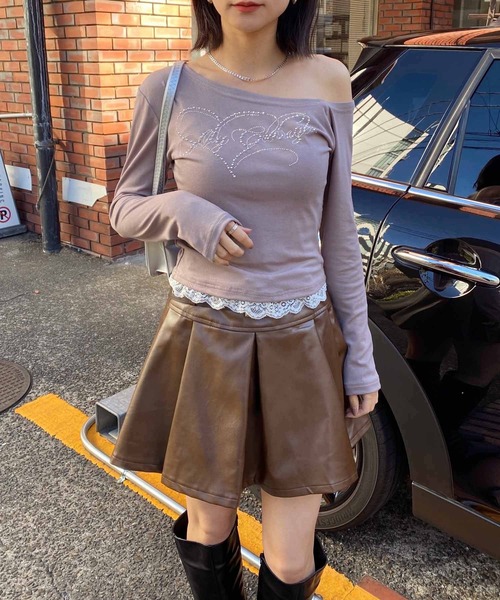 NANEA(ナネア)の「インナーパンツ付き合成皮革ベルトスカート(スカート・レディース・ブラック/ブラウン・SMALL/MEDIUM/LARGE)」の4枚目の写真