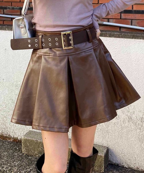 NANEA(ナネア)の「インナーパンツ付き合成皮革ベルトスカート(スカート・レディース・ブラック/ブラウン・SMALL/MEDIUM/LARGE)」の12枚目の写真