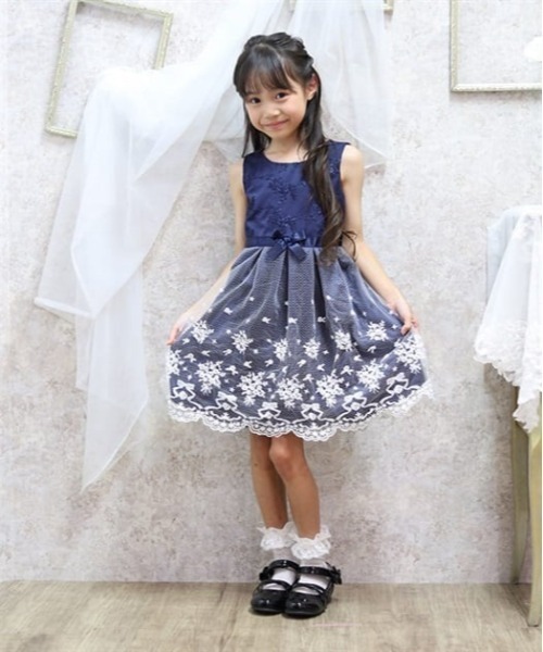 未使用✨フォクシー 25年品 Dress Cadeaux ワンピース リボン38 未使用✨フォクシー 25年品 Dress Cadeaux ワンピース リボン38