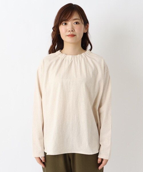 one'sterrace(ワンズテラス)の「ギャザーハイネックプルオーバー(Tシャツ/カットソー・レディース・アイボリー系8/グレー系その他7/カーキ系5・02)」の4枚目の写真