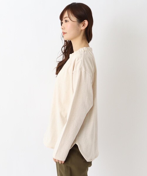 one'sterrace(ワンズテラス)の「ギャザーハイネックプルオーバー(Tシャツ/カットソー・レディース・アイボリー系8/グレー系その他7/カーキ系5・02)」の5枚目の写真