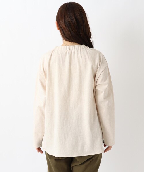 one'sterrace(ワンズテラス)の「ギャザーハイネックプルオーバー(Tシャツ/カットソー・レディース・アイボリー系8/グレー系その他7/カーキ系5・02)」の6枚目の写真