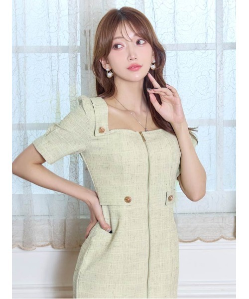 DAZZY(デイジー)の「【韓国お姉さん風スタイル】品よく色っぽい!スクエアネックツイードジップ半袖タイトミニキャバドレス(ドレス・レディース・グリーン/ブルー・L/LL/M/S)」の1枚目の写真