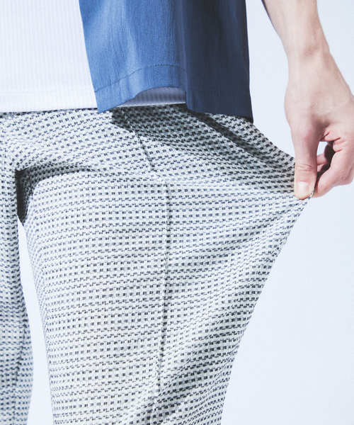 5351 POUR LES HOMMES（ゴーサンゴーイチプールオム）の「【セットアップ対応】スクエア メッシュ サマー スラックス パンツ（スラックス・メンズ・ホワイト/ブラック・44/46/48/50）」の18枚目の写真