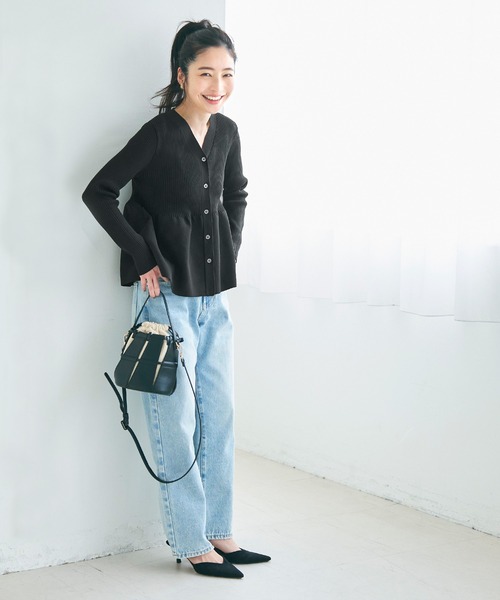 coca（coca）（コカ）の「スポンディッシュニットペプラムカーディガン（カーディガン/ボレロ・レディース・ブラック/ライトベージュ・M/L）」の5枚目の写真