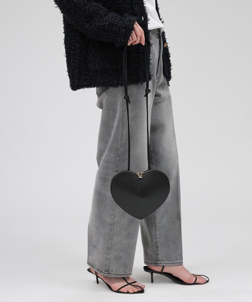 AULENTTI（オウレンティ）の「【AULENTTI】Heartショルダー（ショルダーバッグ・レディース・ブラック/レッド・フリー）」の6枚目の写真