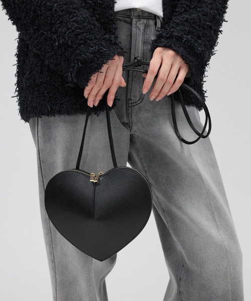 AULENTTI（オウレンティ）の「【AULENTTI】Heartショルダー（ショルダーバッグ・レディース・ブラック/レッド・フリー）」の19枚目の写真