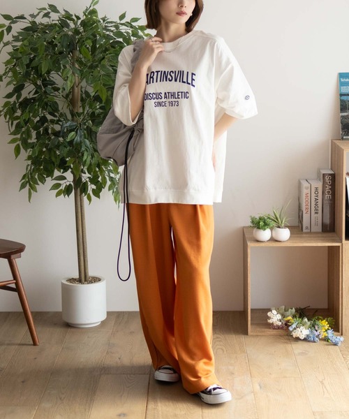 DISCUS（ディスカス）の「DISCUS カレッジワイドＴシャツ（Tシャツ/カットソー・レディース・スミクロ/ブルー/チャコールグレー/オフホワイト・L/M）」の5枚目の写真