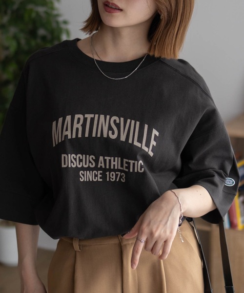 DISCUS（ディスカス）の「DISCUS カレッジワイドＴシャツ（Tシャツ/カットソー・レディース・スミクロ/ブルー/チャコールグレー/オフホワイト・L/M）」の10枚目の写真