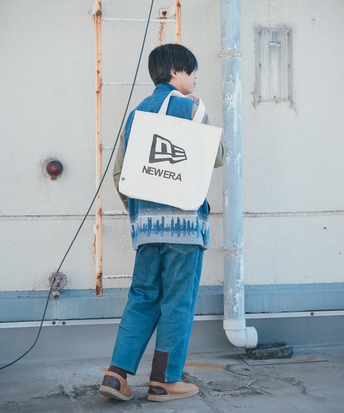 NEW ERA（ニューエラ）の「【NEW ERA/ニューエラ】CANVAS TOTE F AND W（トートバッグ・メンズ・アイボリー/ブラック・FREE）」の4枚目の写真