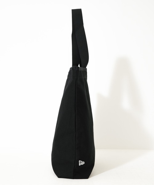 NEW ERA（ニューエラ）の「【NEW ERA/ニューエラ】CANVAS TOTE F AND W（トートバッグ・メンズ・アイボリー/ブラック・FREE）」の10枚目の写真