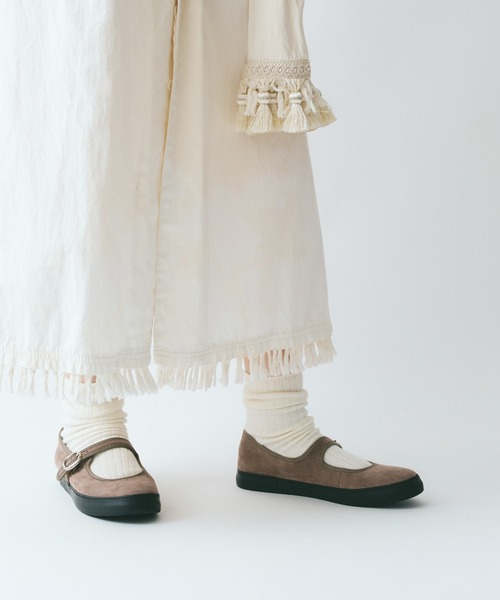 SLACK FOOTWEAR（スラックフットウェア）の「カンフーシューズ メリージェーン TOLTE /トルテ ストラップ（バレエシューズ・レディース・グレイッシュベージュ・23.0cm/23.5cm/24.0cm/24.5cm/25.0cm/25.5cm）」の2枚目の写真