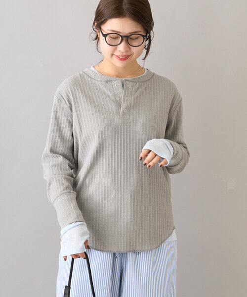 CIAOPANIC TYPY(チャオパニックティピー)の「【willow】ヘンリーネックレイヤード配色シアートップス(Tシャツ/カットソー・レディース・グレー/イエロー・ONE SIZE)」の5枚目の写真