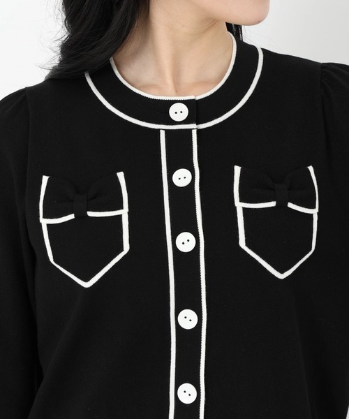 UNIVERVAL MUSE（ユニバーバル ミューズ）の「リボンポケットニットカーディガン　カーディガン（カーディガン/ボレロ・レディース・ブラック/オフホワイト・2）」の7枚目の写真