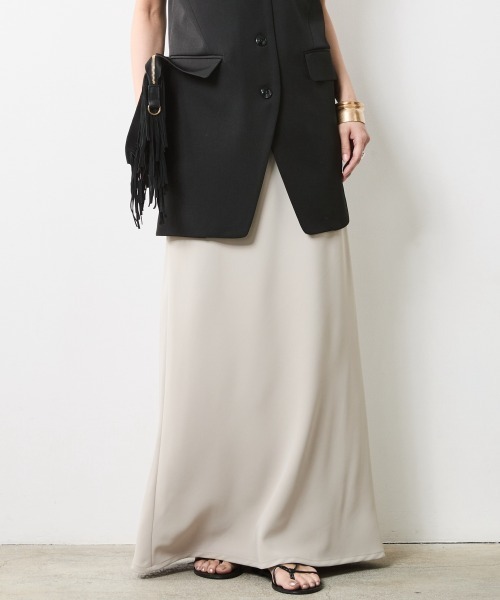 CHIC STYLE(シックスタイル)の「バイアスナローマキシスカート<大きいサイズ有>シックスタイル(スカート・レディース・ブラック/ベージュ・L/M/5L/4L/3L/LL)」の11枚目の写真