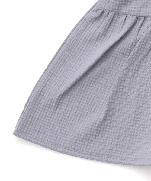 Arnold Palmer（アーノルドパーマー）の「スリーブデザイン ぺプラム ブラウス（シャツ/ブラウス・レディース・グレー/アイボリー/ブラック・L/M/S）」の8枚目の写真