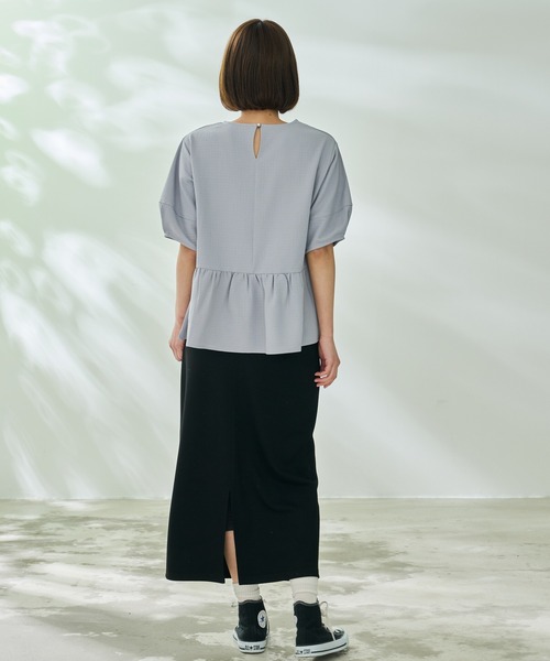 Arnold Palmer（アーノルドパーマー）の「スリーブデザイン ぺプラム ブラウス（シャツ/ブラウス・レディース・グレー/アイボリー/ブラック・L/M/S）」の12枚目の写真