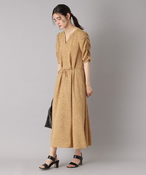 DRESSTERIOR（ドレステリア）の「【ポケット付き/ドット柄】ドットハーフスリーブワンピース（ワンピース・レディース・ベージュ系/ブラック系・34/36/38）」の20枚目の写真