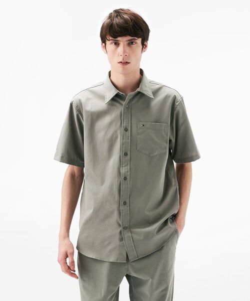 TOMMY HILFIGER（トミーヒルフィガー）の「エアードットキャンプカラーシャツ（シャツ/ブラウス・メンズ・グレー/オリーブ/ネイビー・SMALL/MEDIUM/LARGE/X-LARGE）」の2枚目の写真