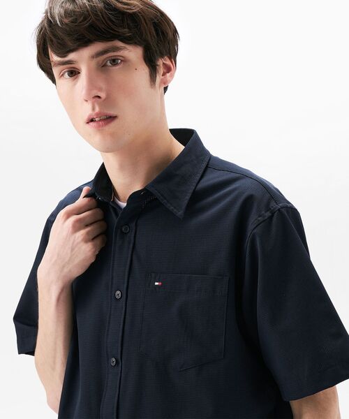 TOMMY HILFIGER（トミーヒルフィガー）の「エアードットキャンプカラーシャツ（シャツ/ブラウス・メンズ・グレー/オリーブ/ネイビー・SMALL/MEDIUM/LARGE/X-LARGE）」の4枚目の写真