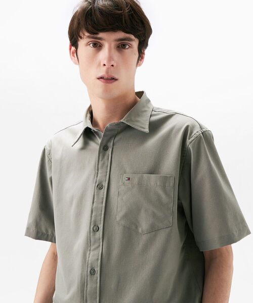 TOMMY HILFIGER（トミーヒルフィガー）の「エアードットキャンプカラーシャツ（シャツ/ブラウス・メンズ・グレー/オリーブ/ネイビー・SMALL/MEDIUM/LARGE/X-LARGE）」の10枚目の写真