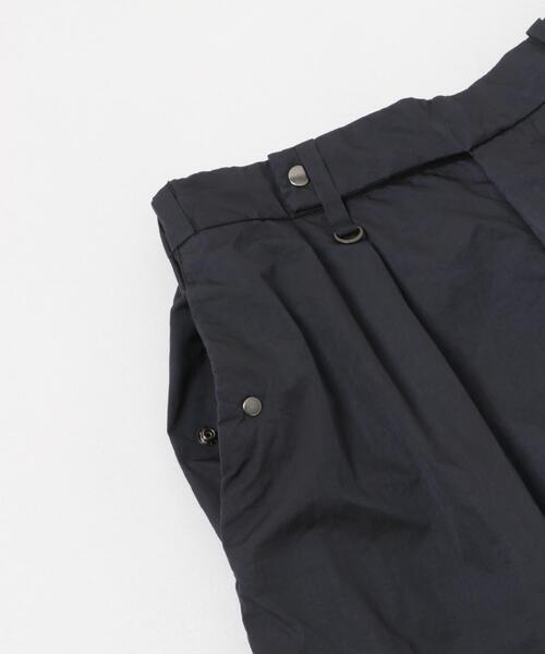 URBAN RESEARCH（アーバンリサーチ）の「NYLON SUPER WIDE PANTS（その他パンツ・メンズ・ネイビー・1/2）」の18枚目の写真