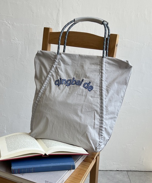 ikka(イッカ)の「撥水ロゴ刺繍ロープトートバッグ(トートバッグ・レディース・グレー/ブラック/ピンク/オレンジ/オフホワイト/ブルー系・FREE)」の3枚目の写真