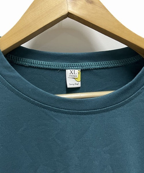 maison de LATIR(メゾンドラティール)の「立体英字ロゴオーバーサイズTシャツ(Tシャツ/カットソー・レディース・ブラック/ブルー/ホワイト・M/L/XL)」の18枚目の写真