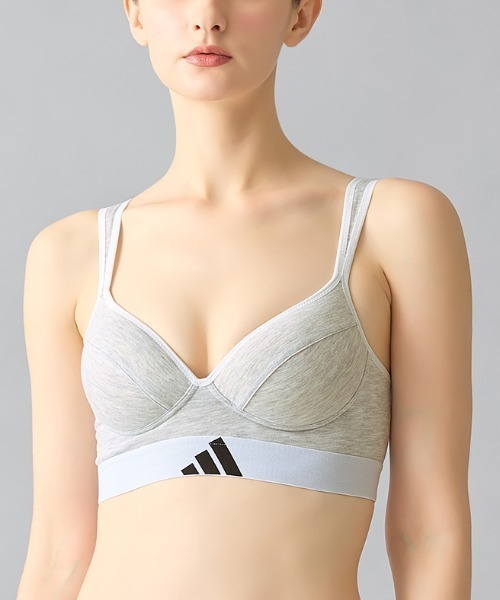 セール】adidas/アディダス スポーツブラ モールドカップで胸元キレイ