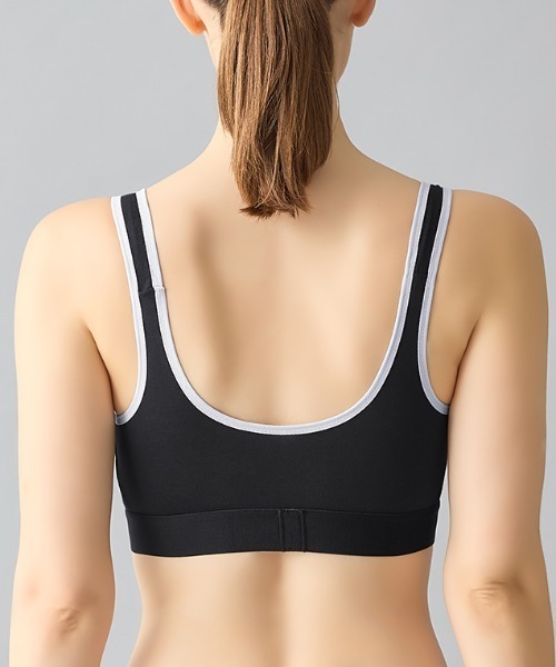 adidas（アディダス）の「adidas/アディダス スポーツブラ モールドカップで胸元キレイ 吸汗速乾（スポーツブラ・レディース・ブラック/ダークブルー/グリーン系その他/杢グレー/カーキ/レッド系その他・SMALL/MEDIUM/LARGE/X-LARGE）」の21枚目の写真