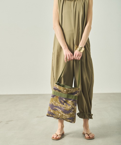 kha:ki(カーキ)の「「KHA:KI / カーキ」 リバーシブルトートバッグ REVERSIBLE TOTE BAG(エコバッグ/サブバッグ・レディース・その他/その他3/その他2/その他1・FREE)」の7枚目の写真