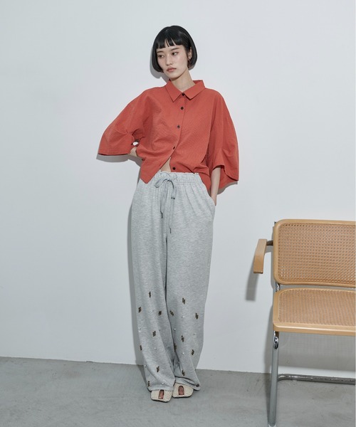 THE YOn(ザヨン)の「タックハーフスリーブサッカークロップドシャツ(シャツ/ブラウス・レディース・アイボリー/ブラック/ブラウン/ピンク/レッド/サックスブルー・FREE)」の14枚目の写真
