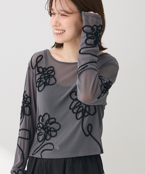 ELENCARE DUE（エレンカーレデュエ）の「・ELENCARE DUE コード刺繍シアーロンT（Tシャツ/カットソー・レディース・オフホワイト/チャコールグレー/ブラック/ピンク・FREE）」の3枚目の写真