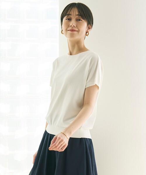 UNFILO（アンフィーロ）の「【新色追加】スゴ機能美ニット コンパクト（ニット/セーター・レディース・ブラック系/ホワイト系/ベージュ系1/グリーン系/オレンジ系/ピンク系/ターコイズブルー系1/ターコイズブルー系/ブルー系/ダークブラウン系/ベージュ系/ネイビー系1/ネイビー系/ネイビー系2/ホワイト系1/レッド系/ブラウン系/ベージュ系2/ネイビー系3/レッド系1/ブラック系3/スカイブルー系・XX-LARGE/X-LARGE）」の2枚目の写真