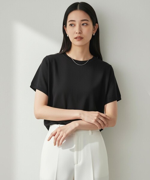 UNFILO（アンフィーロ）の「【新色追加】スゴ機能美ニット コンパクト（ニット/セーター・レディース・ブラック系/ホワイト系/ベージュ系1/グリーン系/オレンジ系/ピンク系/ターコイズブルー系1/ターコイズブルー系/ブルー系/ダークブラウン系/ベージュ系/ネイビー系1/ネイビー系/ネイビー系2/ホワイト系1/レッド系/ブラウン系/ベージュ系2/ネイビー系3/レッド系1/ブラック系3/スカイブルー系・XX-LARGE/X-LARGE）」の4枚目の写真