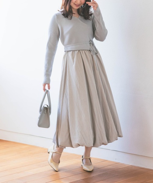 COHINA（コヒナ）の「カシュクールバルーンドッキングワンピース 【低身長・小柄女性】（ワンピース・レディース・グレー/ブラック/ベージュ・REGULAR/SHORT）」の3枚目の写真