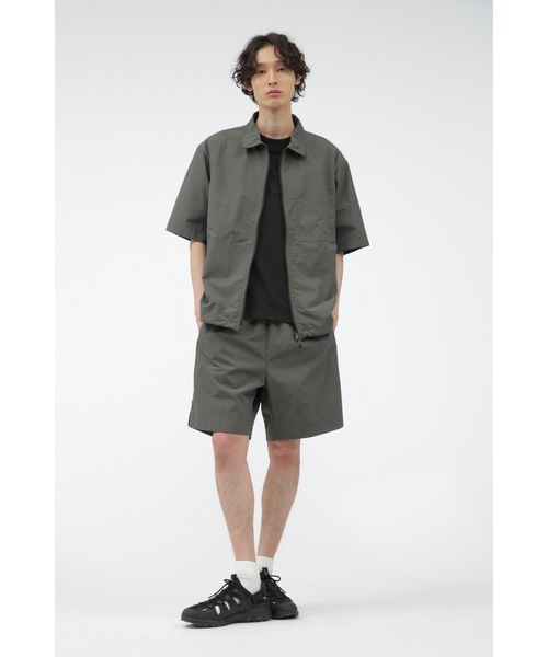 MARGARET HOWELL（マーガレットハウエル）の「WATER REPELLENT NYLON POPLIN SHIRT（シャツ/ブラウス・メンズ・ネイビー系1/カーキ・LARGE/SMALL/X-LARGE）」の3枚目の写真