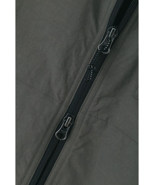 MARGARET HOWELL（マーガレットハウエル）の「WATER REPELLENT NYLON POPLIN SHIRT（シャツ/ブラウス・メンズ・ネイビー系1/カーキ・LARGE/SMALL/X-LARGE）」の9枚目の写真