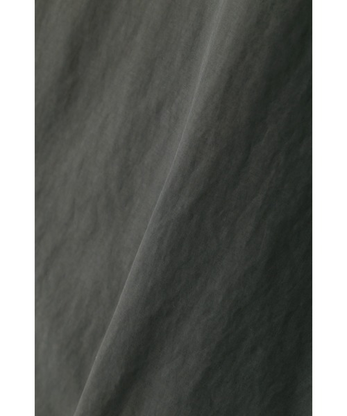 MARGARET HOWELL（マーガレットハウエル）の「WATER REPELLENT NYLON POPLIN SHIRT（シャツ/ブラウス・メンズ・ネイビー系1/カーキ・LARGE/SMALL/X-LARGE）」の12枚目の写真