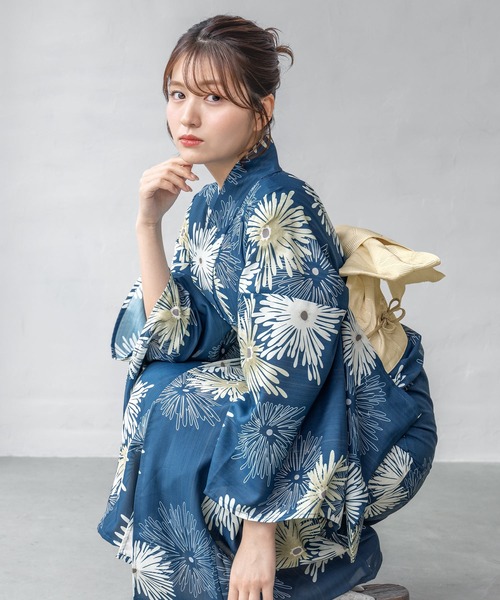 SOUBIEN(ソウビエン)の「“初心者でもプロの着姿”新二部式 セパレート浴衣3点セット(上衣・下衣・おはしょり布+帯+伊達締)【SOUBIEN】(浴衣・レディース・ネイビー系/ネイビー系2/ネイビー系3/ブルー系/パープル系/ライトブルーグレー/イエロー系その他/ホワイト系その他3/ブラック系/ブラック系2/グレー系/ホワイト系その他/オレンジ系/ネイビー系1/ブラック系1/グリーン系/ブルー系1/ホワイト系その他2/ブルー系2/ブラック系3・FREE)」の16枚目の写真