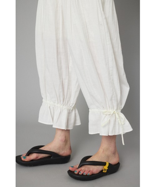 HeRIN.CYE(ヘリンドットサイ)の「Double gauze pants ダブルガーゼパンツ(その他パンツ・レディース・ブラック/ベージュ/ホワイト・36/38)」の16枚目の写真