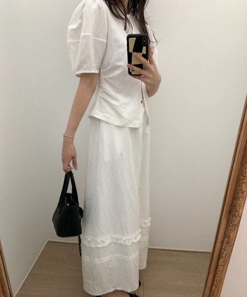 FAVORITO(ファヴォリート)の「2点セットクルーネックトップス+フリルスカート(セットアップ・レディース・ダークブルー/ホワイト・F)」の10枚目の写真