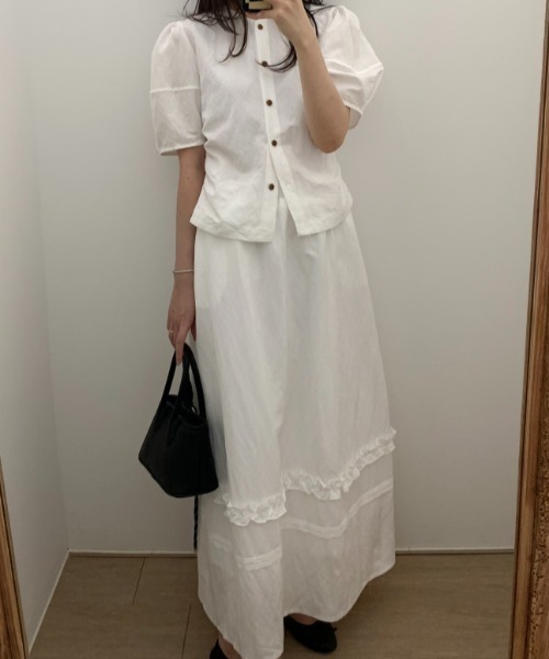 FAVORITO(ファヴォリート)の「2点セットクルーネックトップス+フリルスカート(セットアップ・レディース・ダークブルー/ホワイト・F)」の12枚目の写真