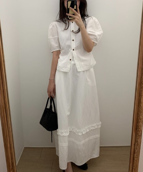 FAVORITO(ファヴォリート)の「2点セットクルーネックトップス+フリルスカート(セットアップ・レディース・ダークブルー/ホワイト・F)」の13枚目の写真
