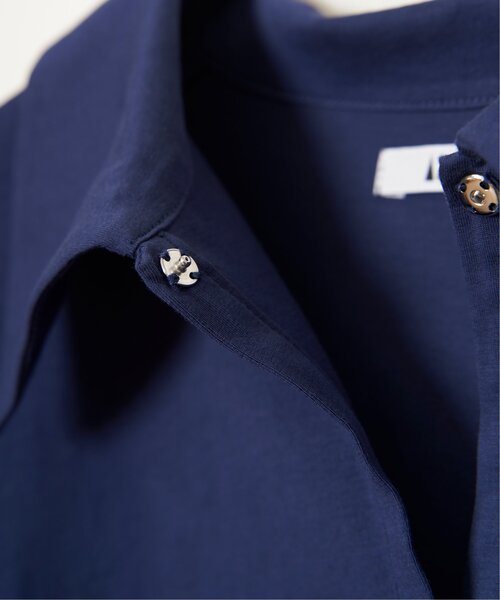 LBC（エルビーシー）の「【体系カバー＆二の腕カバー】シルケット襟付ワンボタンプルオーバー（Tシャツ/カットソー・レディース・ブルー/ブラック/ブラウン系その他/ホワイト/テラコッタ・M）」の13枚目の写真