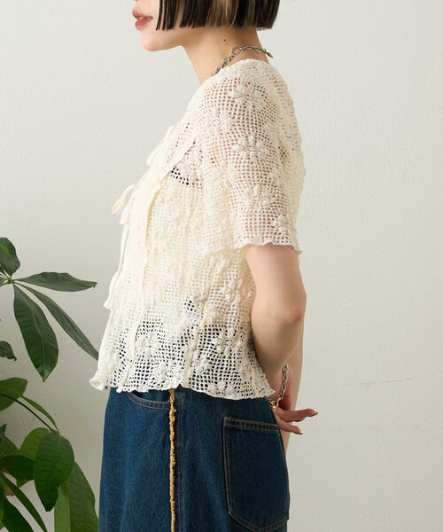 w closet（ダブルクローゼット）の「フラワーメッシュリボンブラウス（シャツ/ブラウス・レディース・アイボリー/ブラック/ブルー系その他/レッド・FREE）」の11枚目の写真