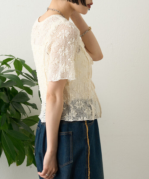 w closet（ダブルクローゼット）の「フラワーメッシュリボンブラウス（シャツ/ブラウス・レディース・アイボリー/ブラック/ブルー系その他/レッド・FREE）」の9枚目の写真